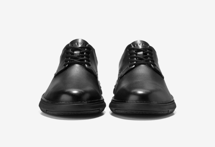 2BY2 Modern Black Plain Toe